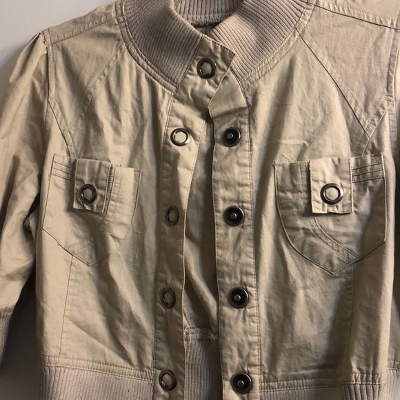 Jacket - Picture 2 of 3